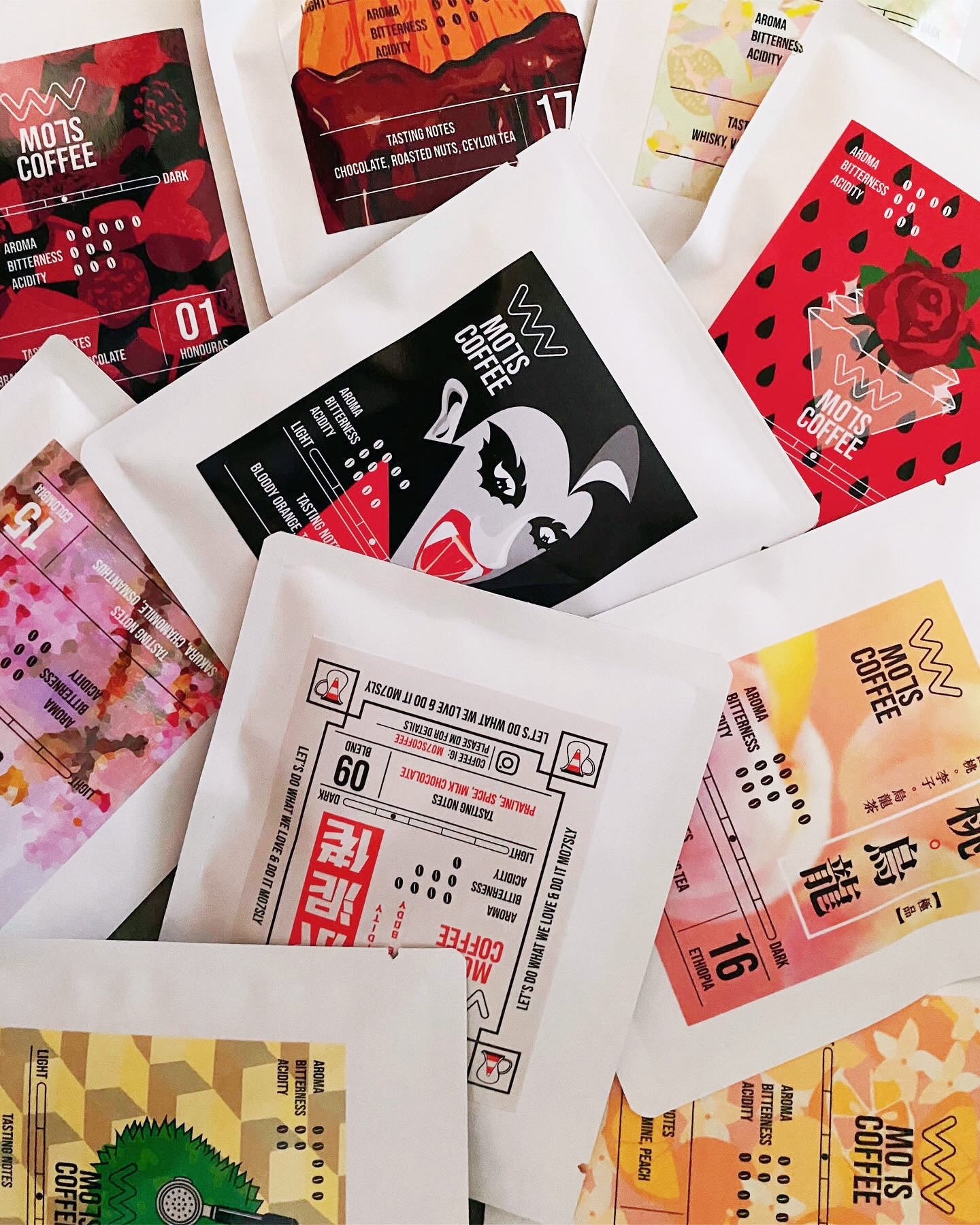 Set of 5 drip bag coffee flavors, carefully selected for quality and variety. Convenient single-serving coffee, no equipment needed.